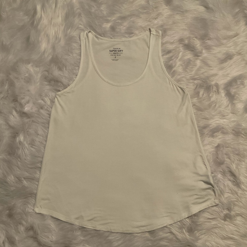 White Torrid tank size 2x
